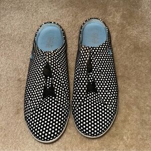 Cloud Footwear Black White Polka Dot Slip On Stretch Sneaker Tennis Shoe 39 US 8